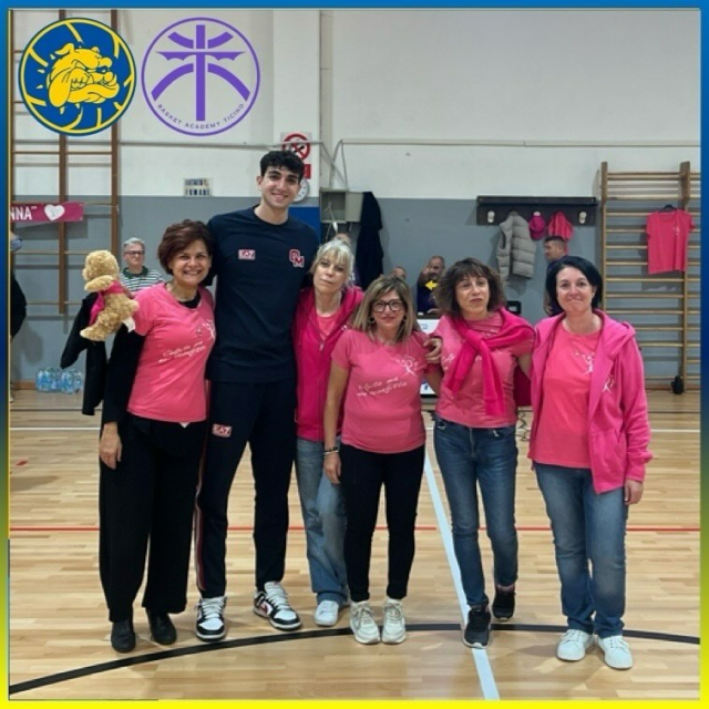 🔵🟡 Un campione d’Italia al PalaGiolitti🟡🔵

Un bel pomeriggio di festa al PalaGiolitti, una festa a supporto delle iniziative di prevenzione dell’associazione “Cuore di Donna”.

Ci rende orgogliosi la partecipazione del Campione d’Italia con l’Olimpia Milano Willy Caruso, tanti gli autografi firmati, tanta la gioia di avere accolto sul nuovo parquet del PalaGiolitti due campioni, uno del basket, l’altro, in maglia rosa 🩷, della solidarietà e del volontariato!

Evviva! 
1-2-3 Mastini!